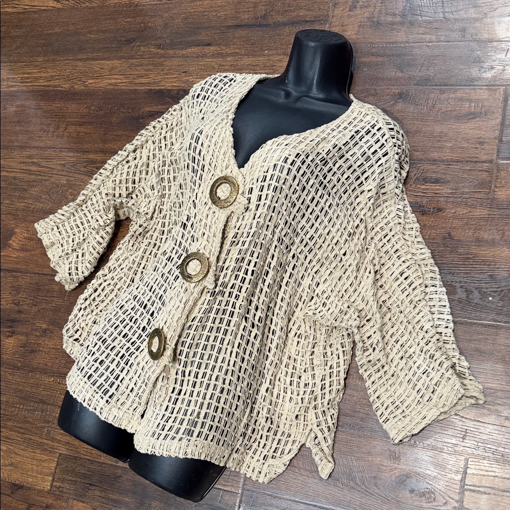Karen Hart Frazzle open-weave beige button front cardigan